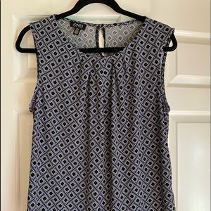 Jones New York sleeveless blouse Large